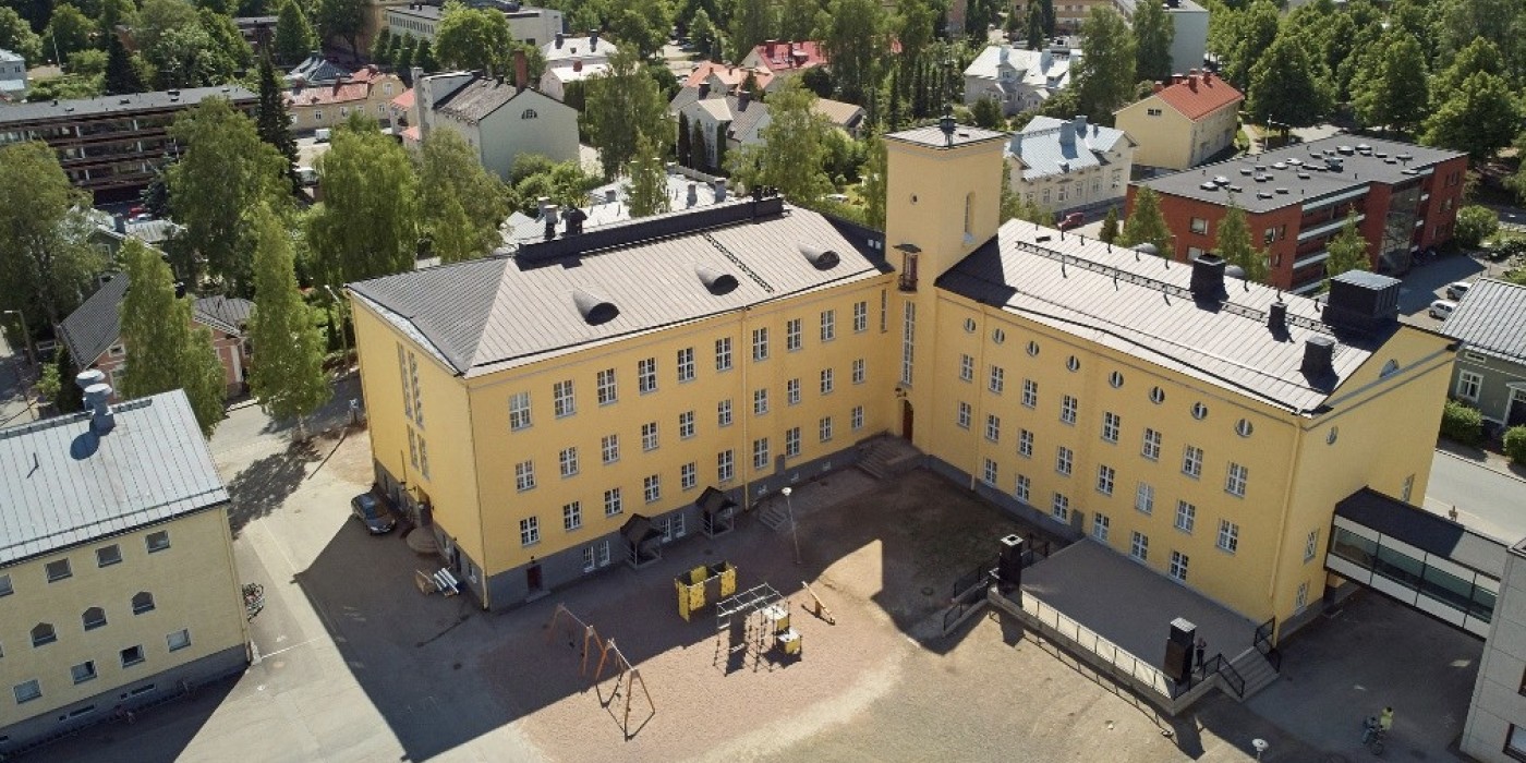 Hemsö buys from Capman.