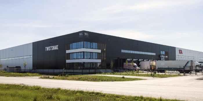 South Bay buys in Västerås.