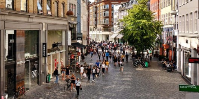 Na-Kd opens first store outside Sweden.